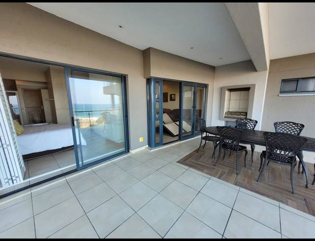 3 BEDROOM APARTMENT FOR SALE IN MARGATE BEACH